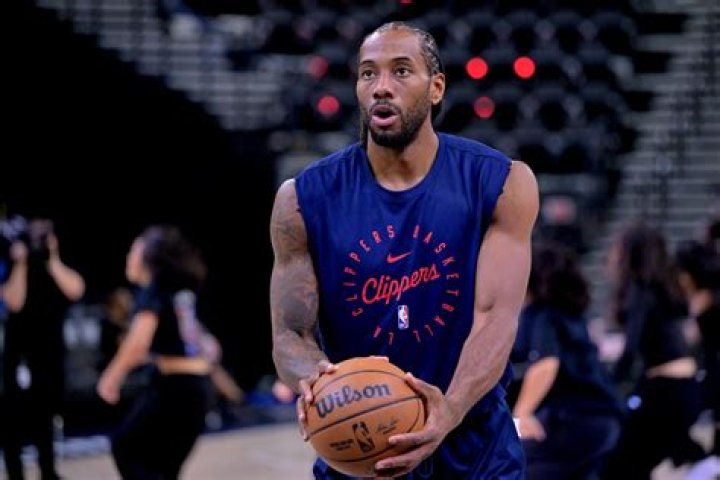 Adriana Leonard Net Worth