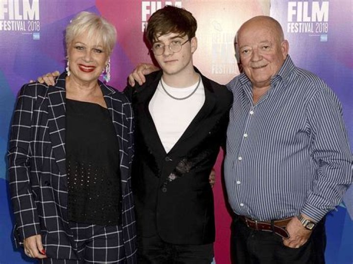 
An Untold Truth About Matty Healy’s Parents Denise Welch And Tim Healy 