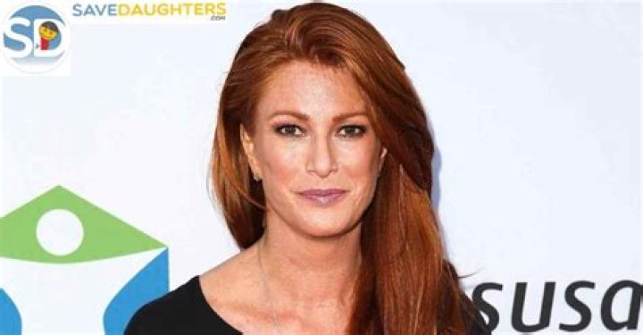 Angie Everhart Net Worth