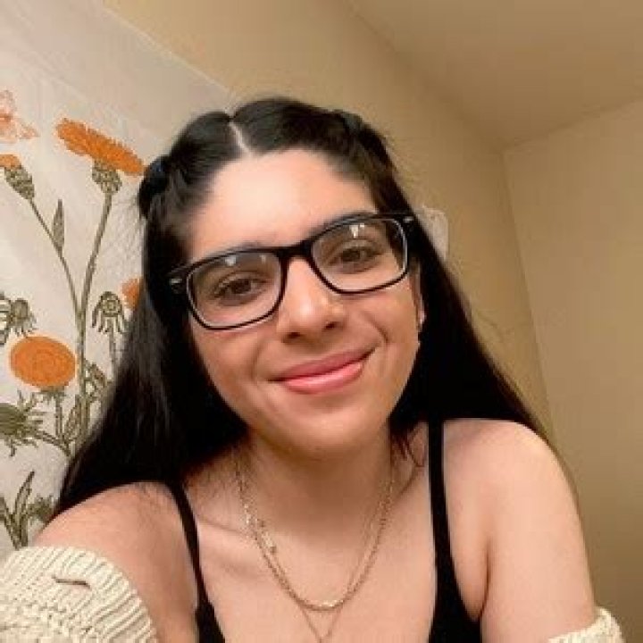 Azreena Tejani Age, Wiki, Net worth, Bio, Height, Boyfriend?