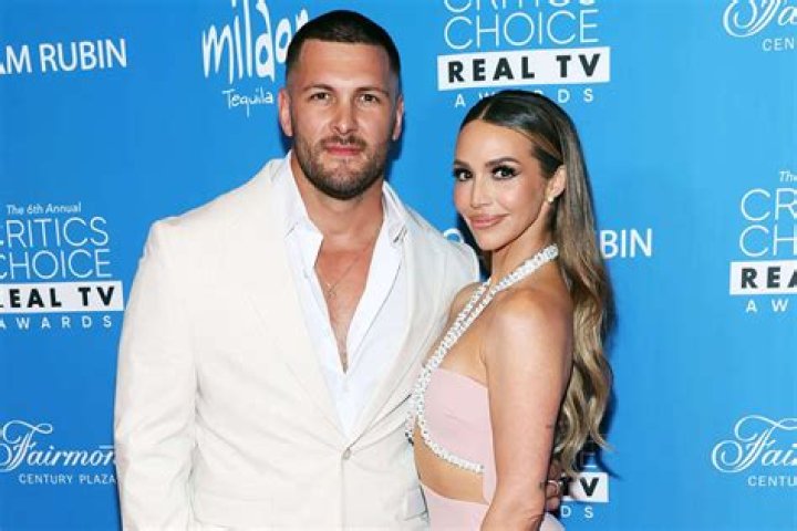Brock Davies Net Worth, Age, Wiki, Job, Height: Facts on Scheana Shay Boyfriend