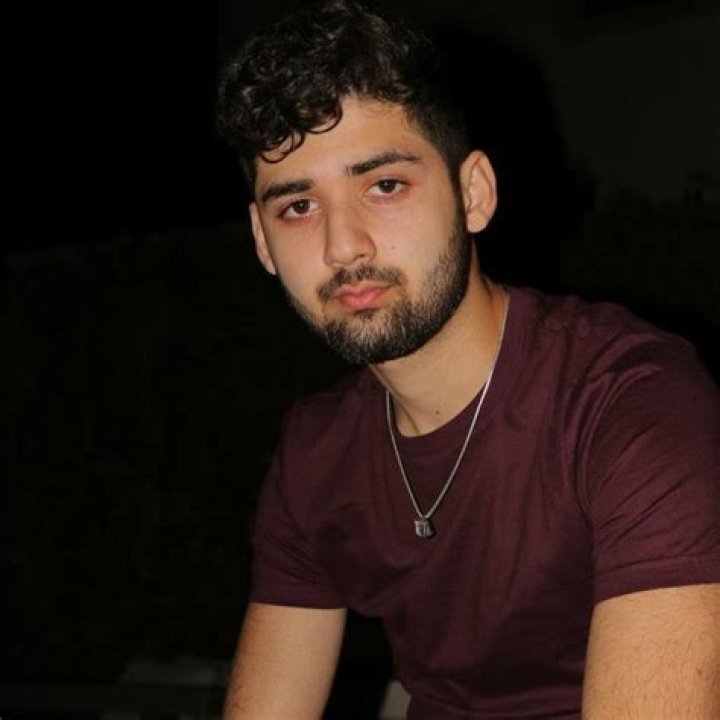 
Cenna Rashidi Height, Weight, Net Worth, Age, Birthday, Wikipedia, Who, Nationality, Biography 