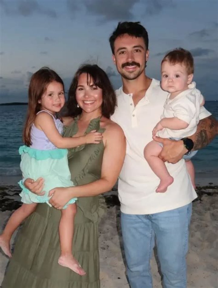 Devin Cordle Height, Weight, Net Worth, Age, Birthday, Wikipedia, Who, Nationality, Biography