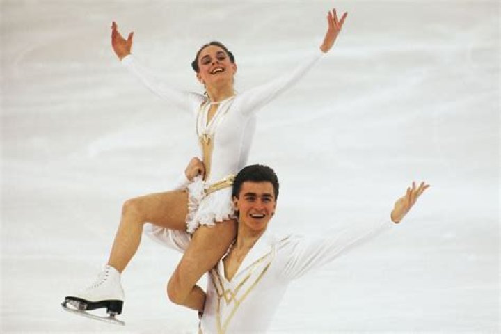 Figure Skater Ekaterina Gordeeva and David Pelletier Wedding Photos, Do They Have Children?
