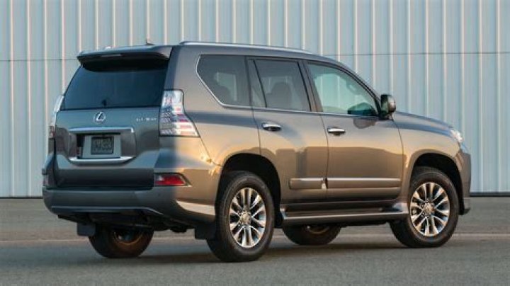 How much does a lexus gx460 weight