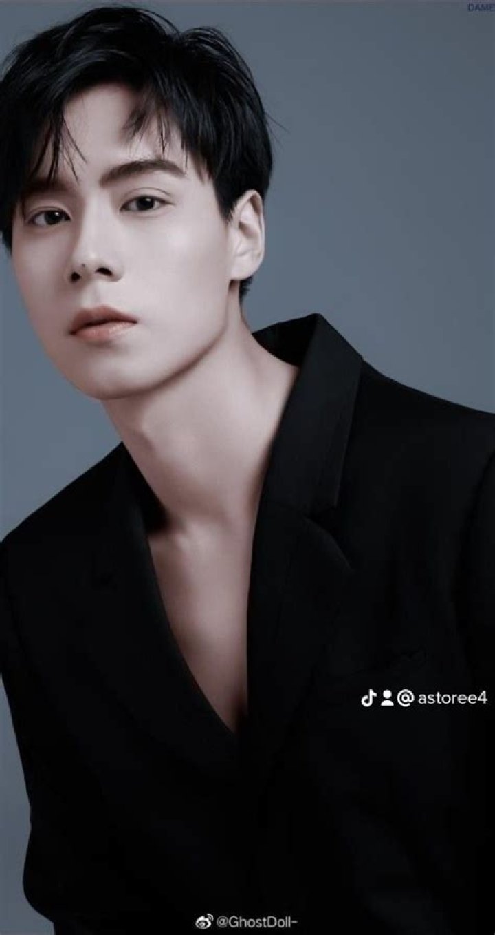 Hu Yitian Height, Weight, Net Worth, Age, Birthday, Wikipedia, Who, Nationality, Biography