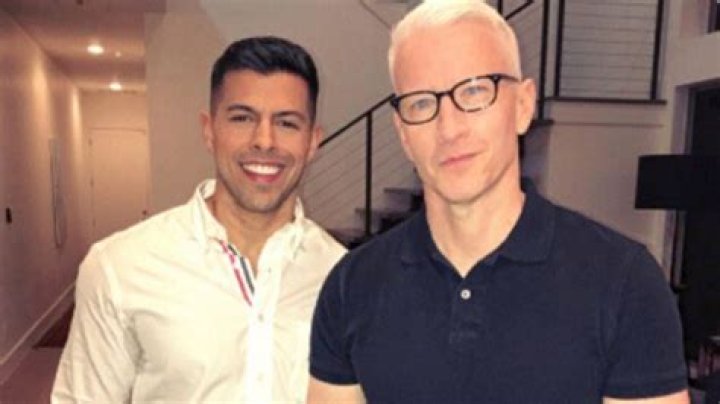 Is Anderson Cooper Married? His Bio, Age, Gay, Boyfriend and Relationship