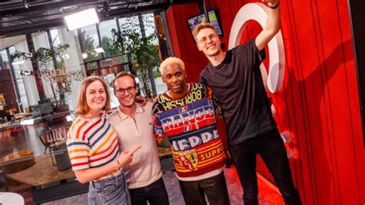 
Jérémie Makiese Height, Weight, Net Worth, Age, Birthday, Wikipedia, Who, Nationality, Biography 