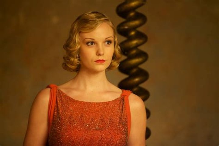 Joanna Vanderham Net Worth