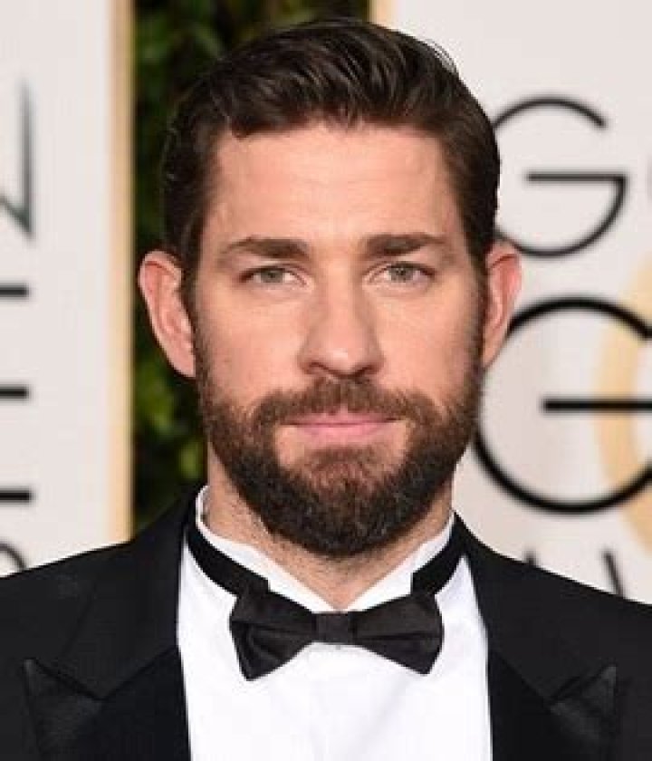 John Krasinski Height, Weight, Body Measurements, Shoe Size