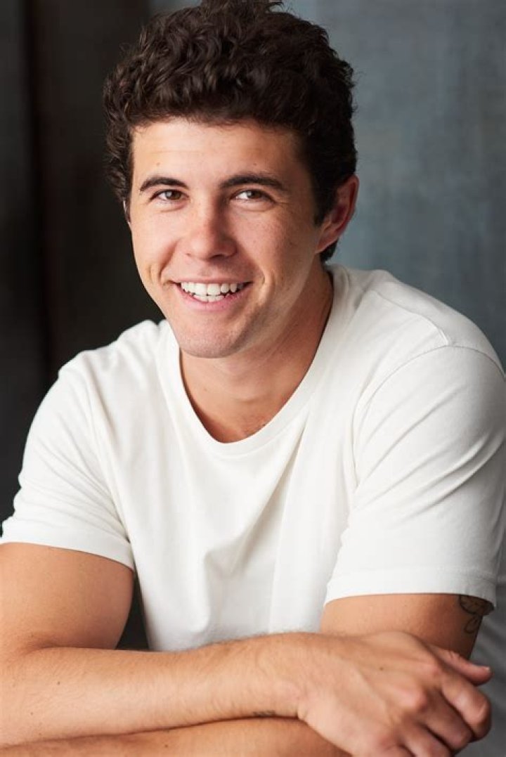 Jonathan Morgan Heit Bio, Wiki, Age, Height, Family, Girlfriend, Movies, Heit Gallery and Net Worth.