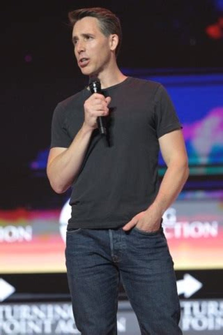 Josh Hawley Height, Weight, Net Worth, Age, Birthday, Wikipedia, Who, Nationality, Biography