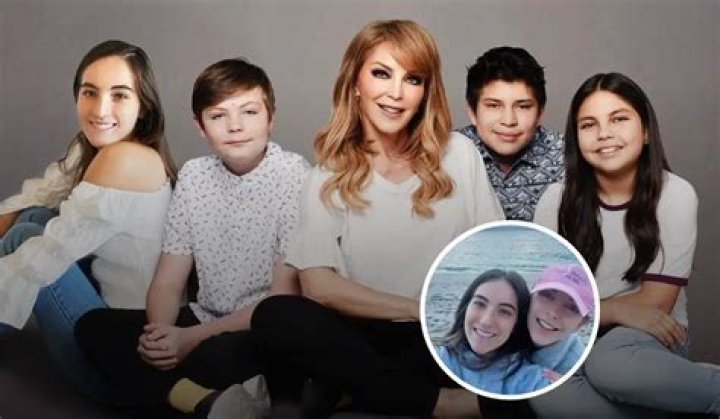 Kimberly Flores Hijos Edad: Facts To Know About The Model