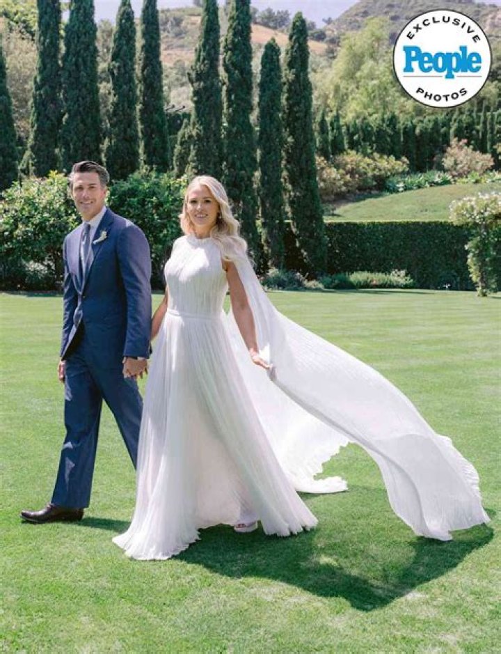 Leland Vittert Wife Or Girlfriend – Is He Married To Sara Scott? NewsNation