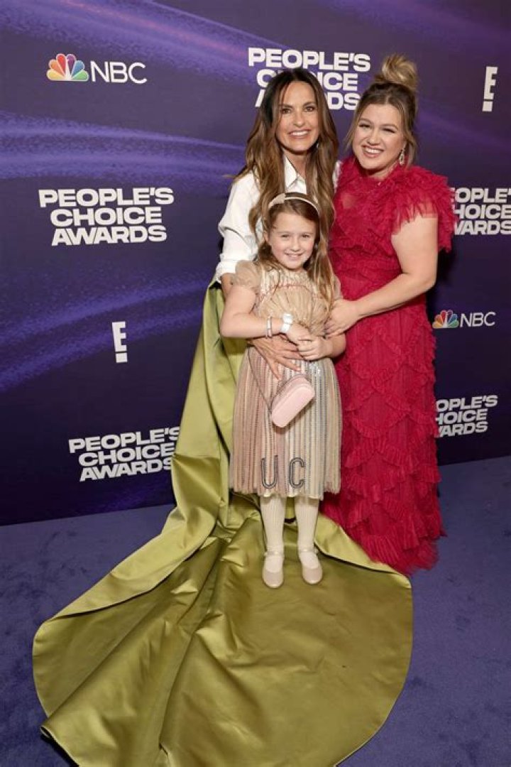 Lorenz Larkin Is A Family Man; Meet His Wife Kelly VanHoy & Daughter River Lynn Larkin On Instagram