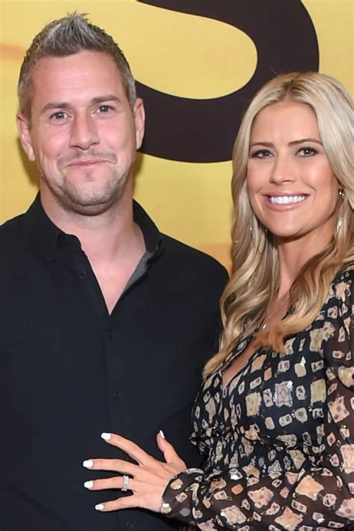 Louise Anstead Height, Weight, Net Worth, Age, Birthday, Wikipedia, Who, Nationality, Biography