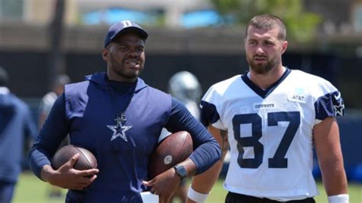 Lunda Wells Salary And Net Worth: How Much Does The Cowboys Tight End Coach Make?