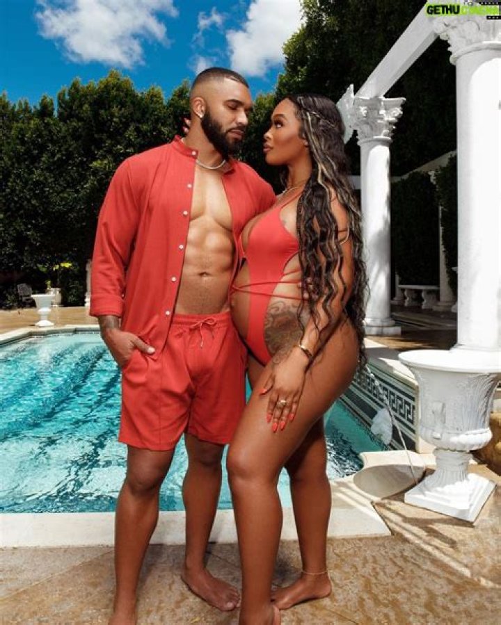 
Miracle Watts Height, Weight, Net Worth, Age, Birthday, Wikipedia, Who, Nationality, Biography 