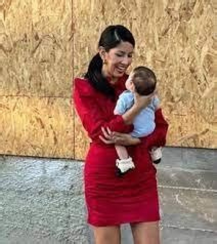 Rosaline Hoss Height, Weight, Net Worth, Age, Birthday, Wikipedia, Who, Instagram, Biography