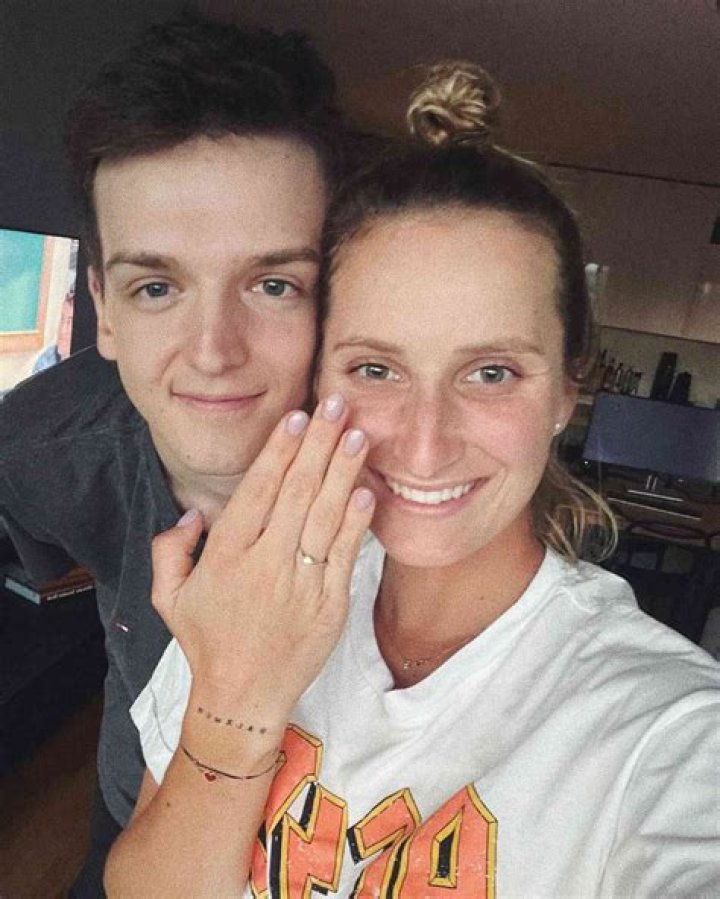 Tennis: Who Are Markéta Vondroušová Parents? Boyfriend Instagram Net Worth