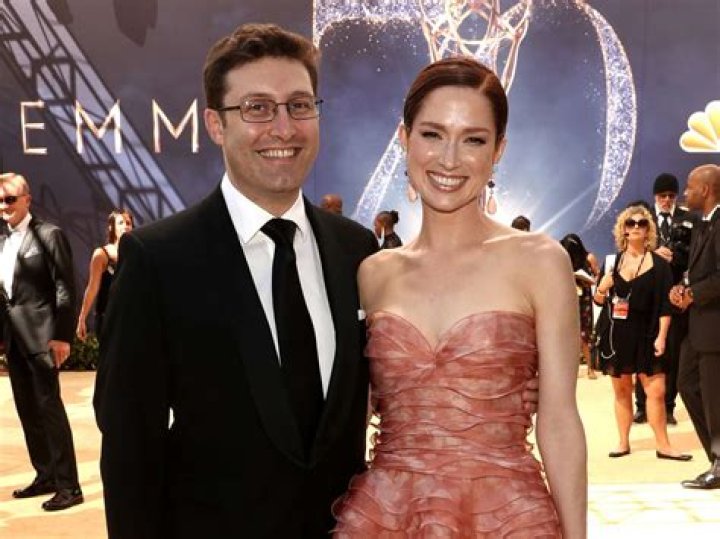 The Office Ellie Kemper: Bio, Husband, Child, Height, Net Worth, Bra Size, Wiki