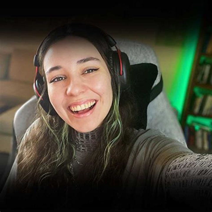 Twitch Streamer Enviosity Face Reveal & Age: Facts You Need To Know